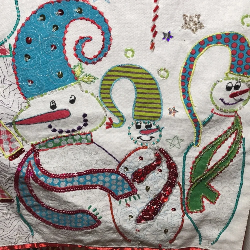 Pier 1 Imports Embellished Embroidered Table Runner 13